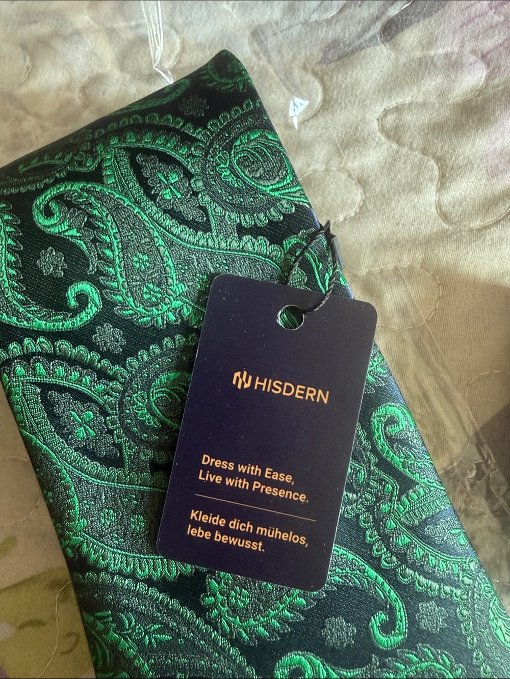 Green Paisley Tie and Pocket Square Set - Classic Formal Accessory - Picture 2 of 6